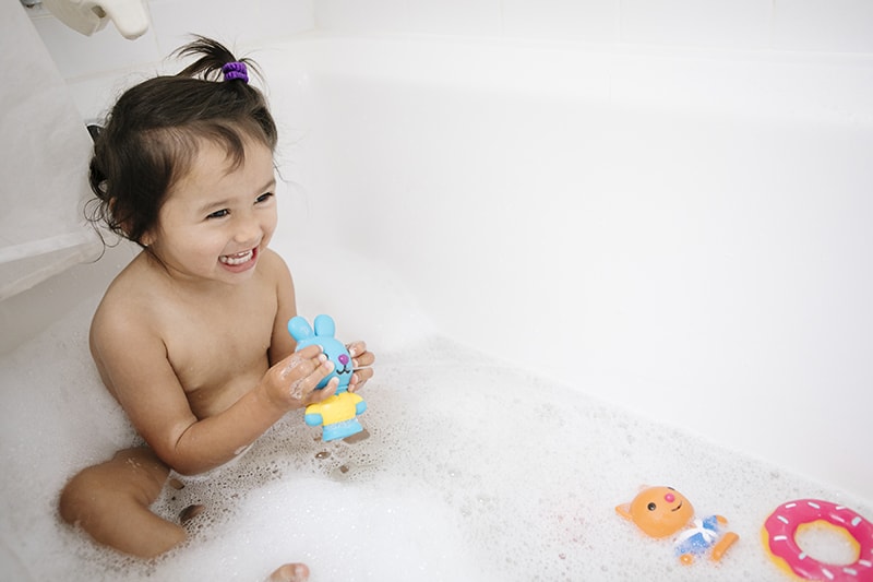 6 Bath Time Essentials For Kids We Love.