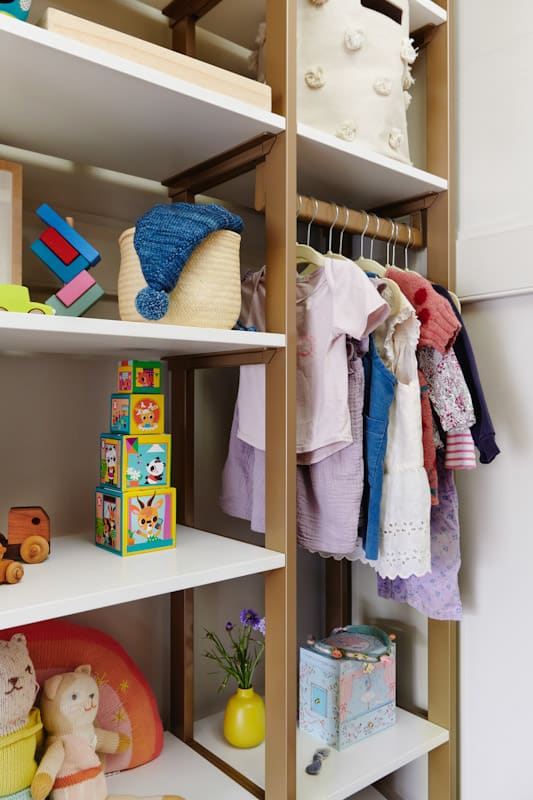 MAMA Jots: Kids Closet Hack x Storage