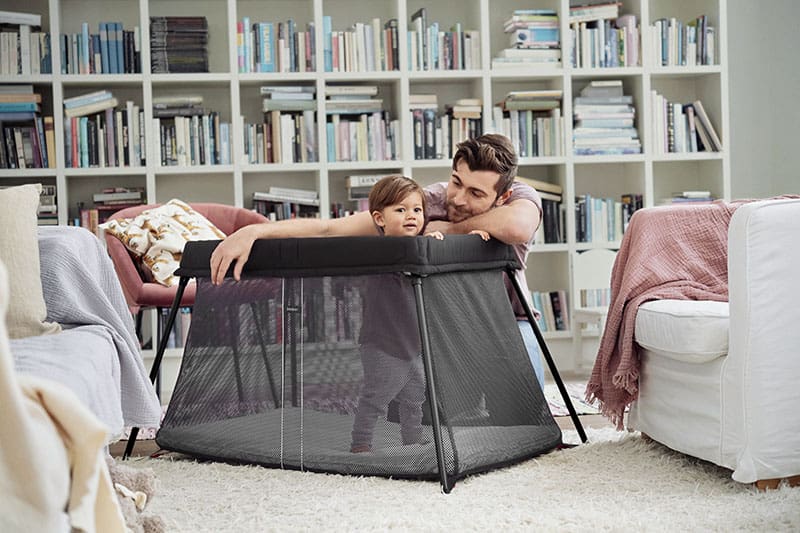 babybjorn travel crib light review